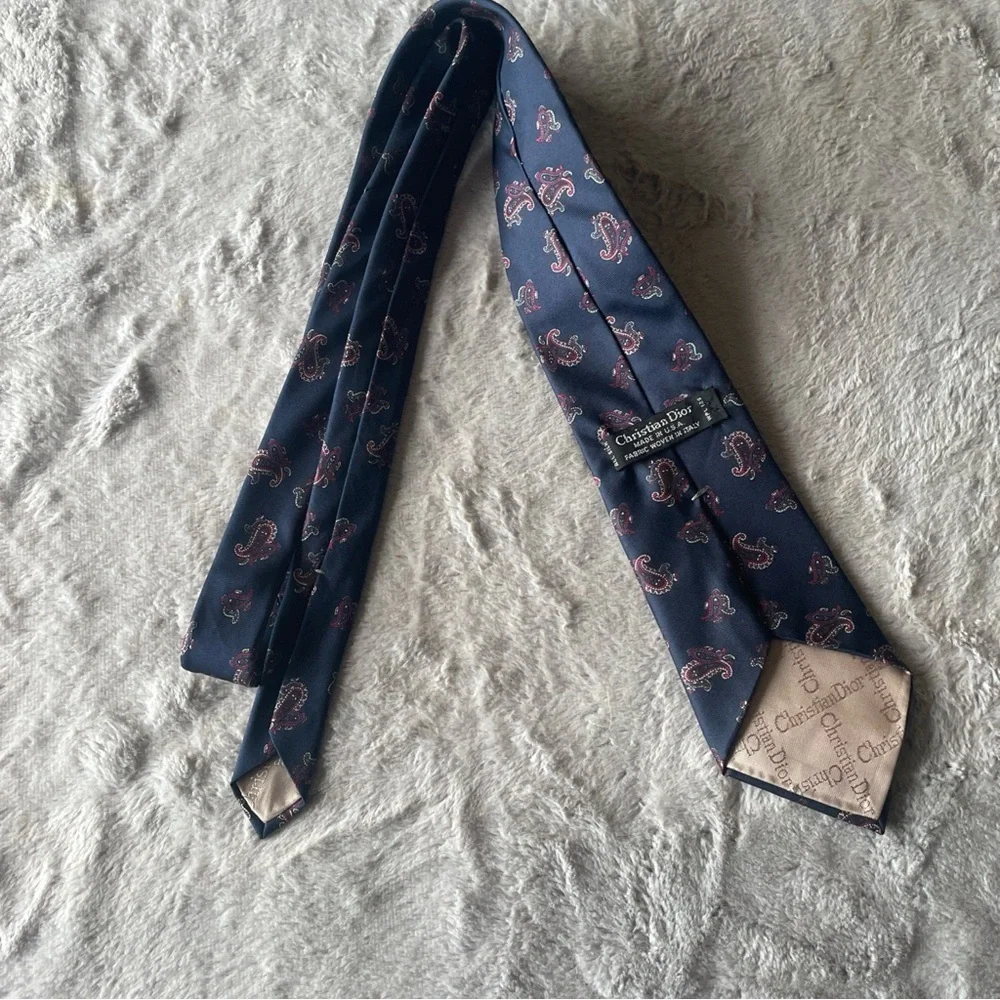 Dior stylish tie